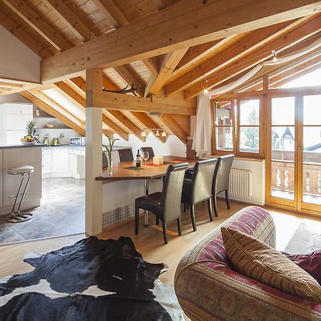 Ferienwohnungen Weidach Oberstdorf Szoba fotó